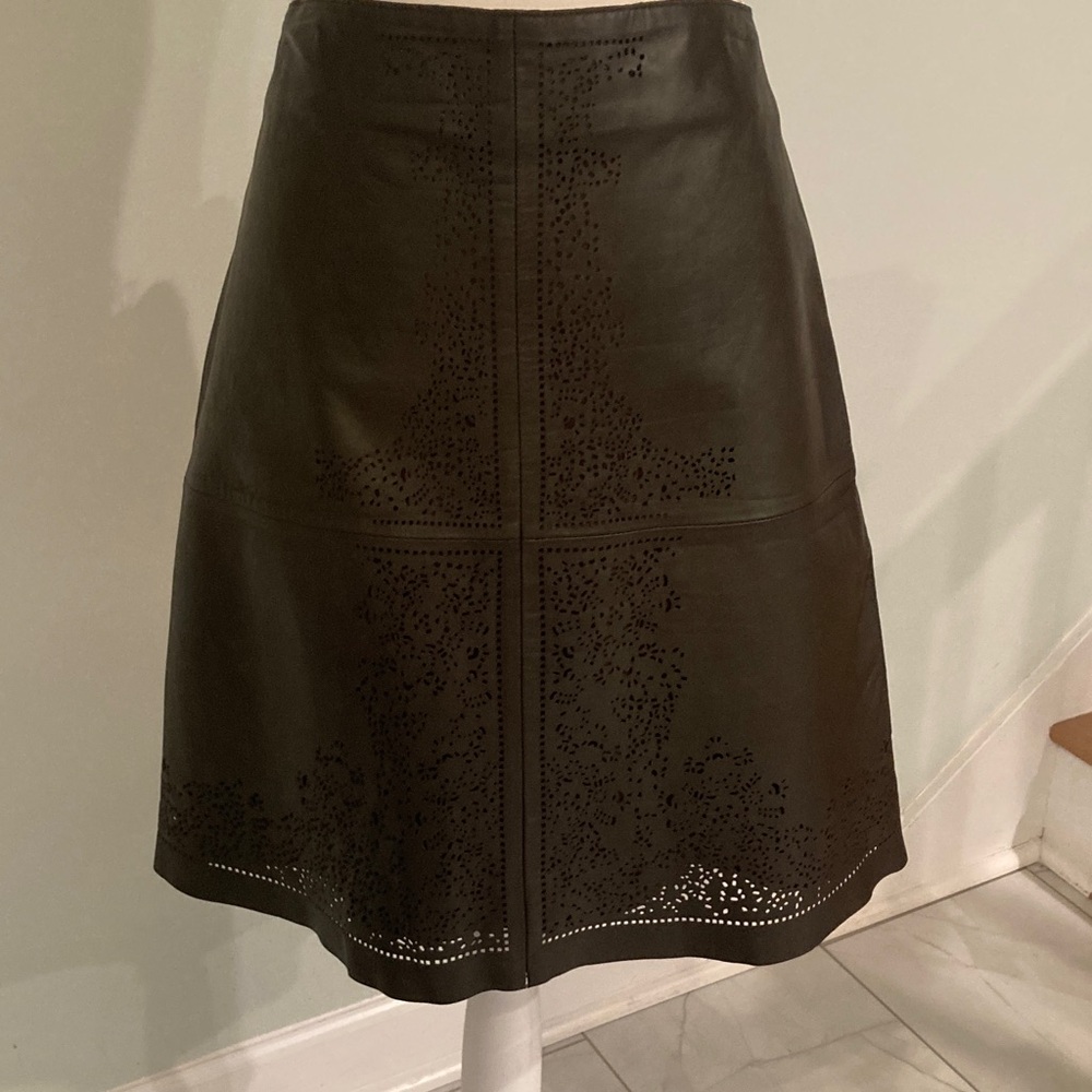 Etcetera Dark Brown Leather Skirt. Size 8.